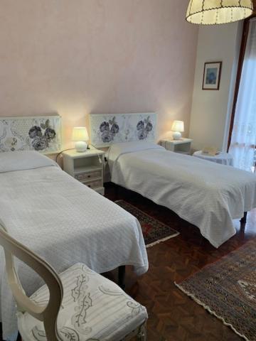 Malnate La Casa Dei Pini B&B 외부 사진