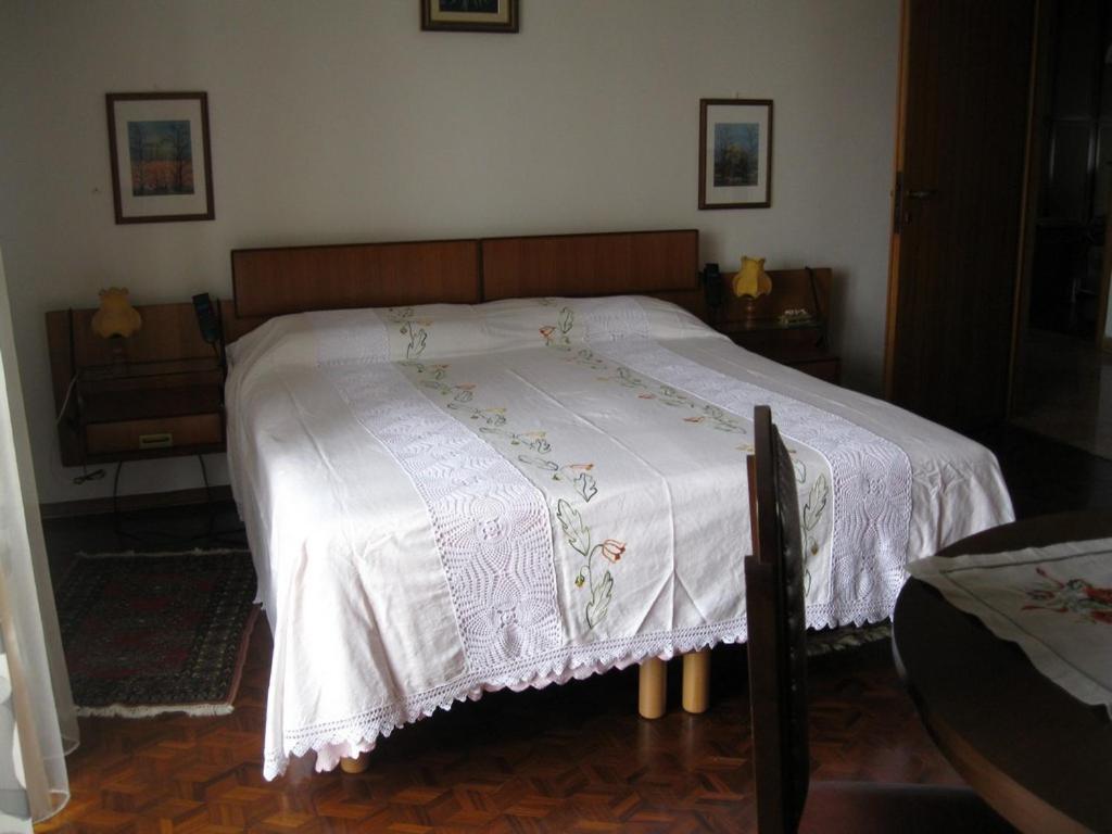 Malnate La Casa Dei Pini B&B 외부 사진