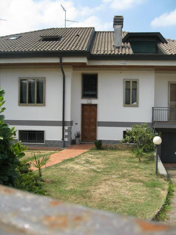 Malnate La Casa Dei Pini B&B 외부 사진
